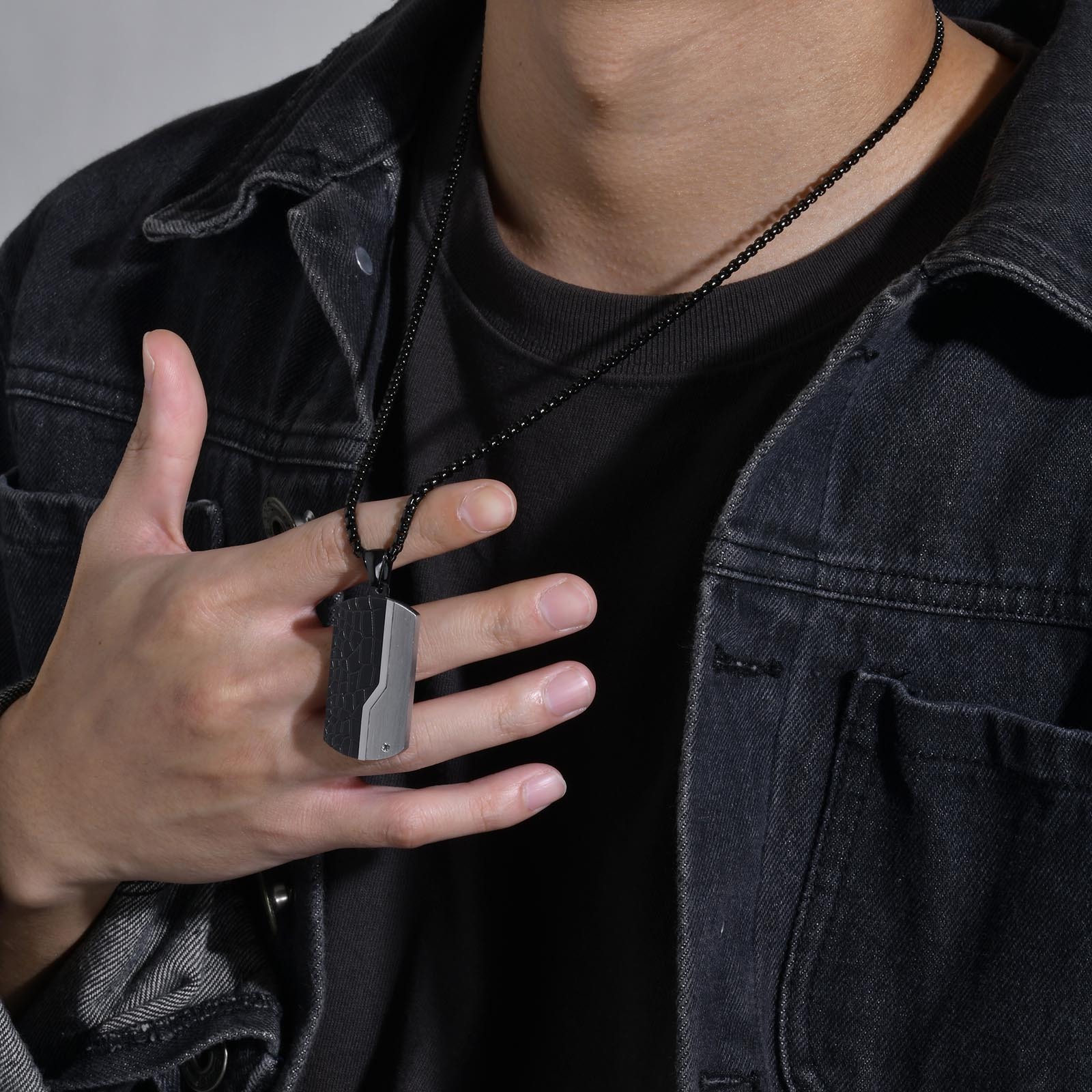 Stylish Mens Pendant Necklace, - Mens Dog Tag Necklace avis et prix