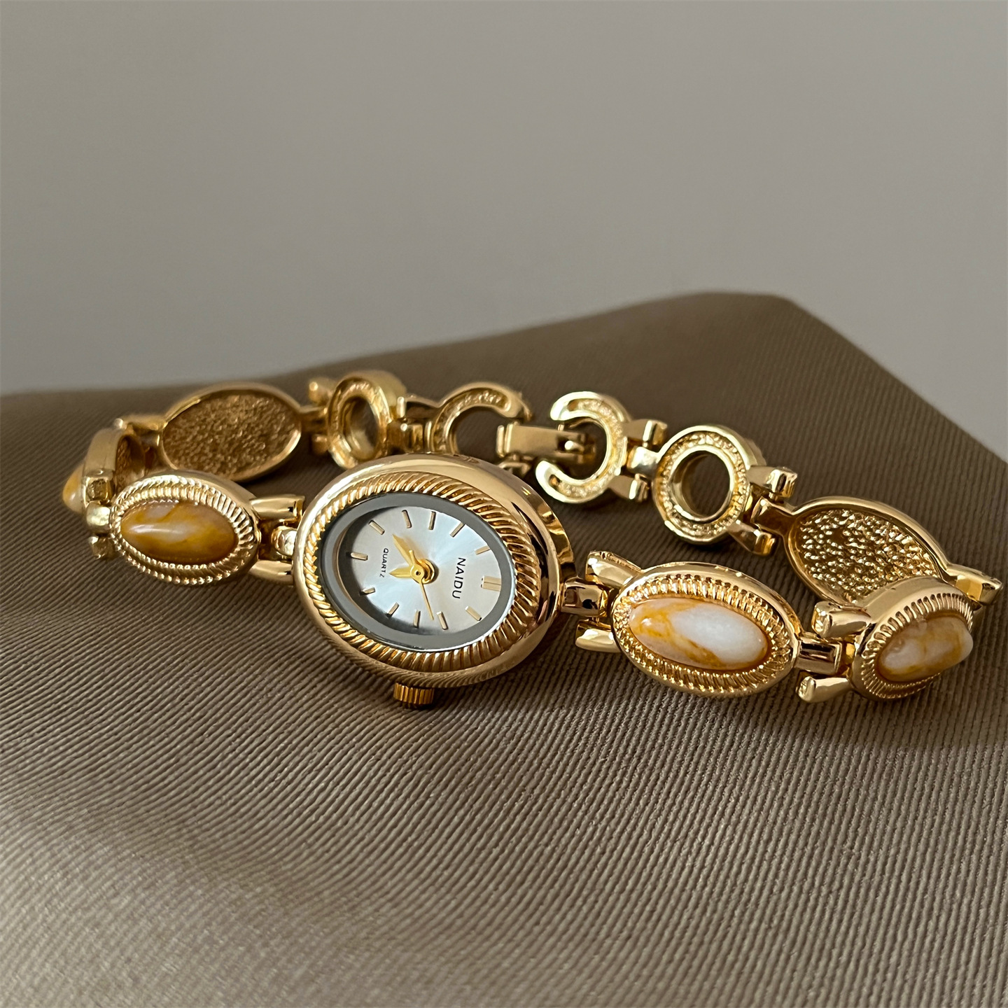 New Vintage Women's Watch with - Jewelry Watches Vintage avis et prix