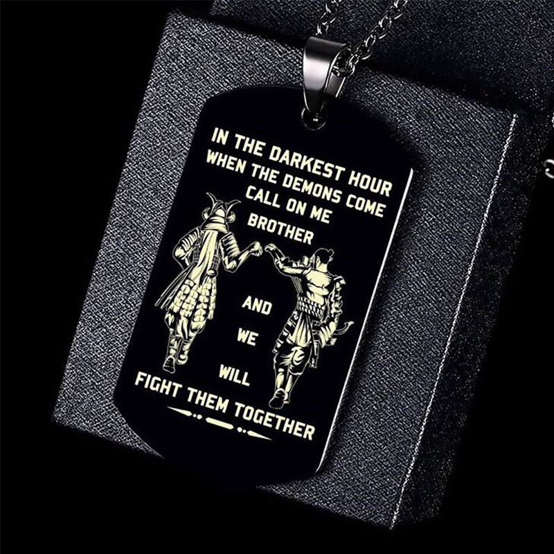 Vnox In the Darkest Hour When  - Mens Dog Tag Necklace avis et prix