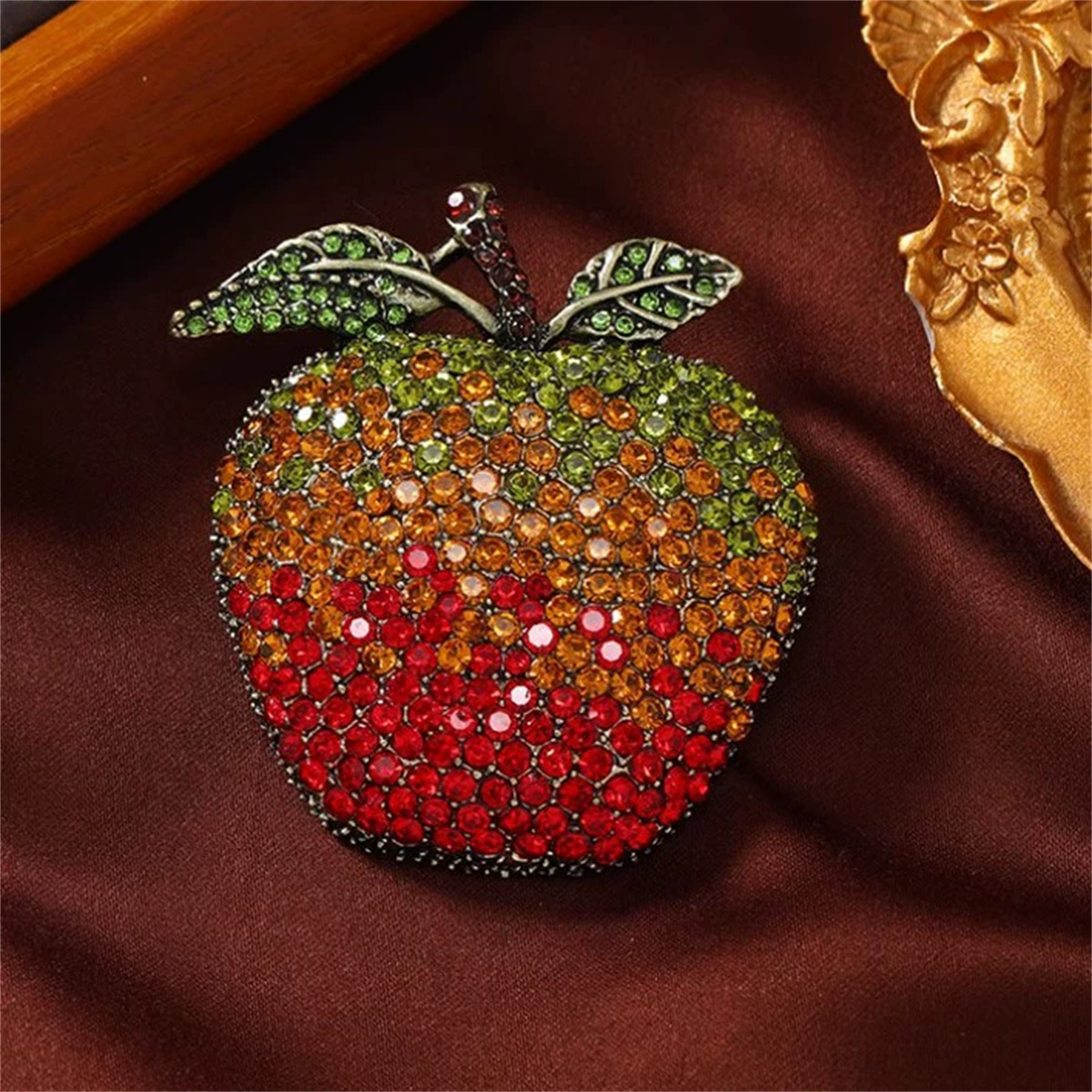 Literary Retro Apple Brooch Ha - Eve Jewelry & Watches Distribuidor Oficial Rolex avis et prix